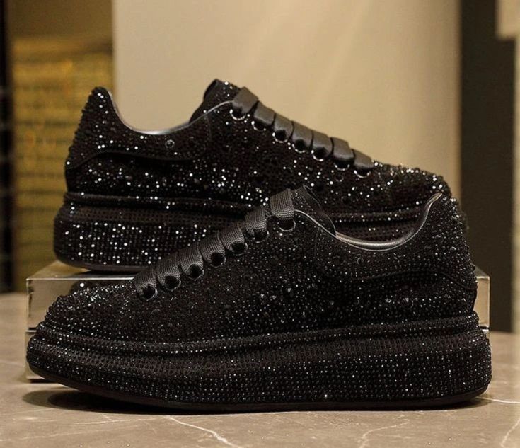 Alexander McQUEEN Black piedras total