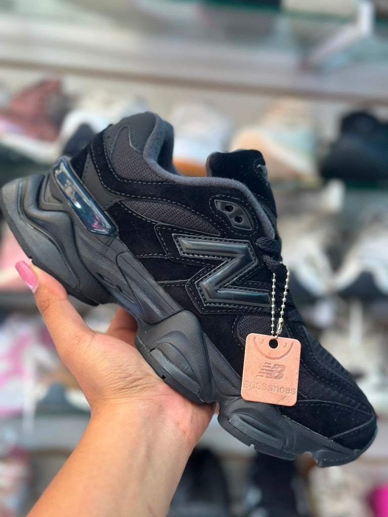 New Balance 9060 Negro