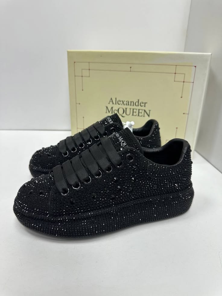 Alexander McQUEEN Black piedras total